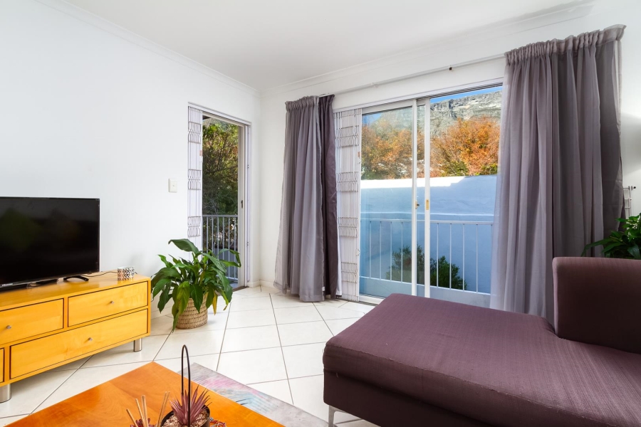 2 Bedroom Property for Sale in Oranjezicht Western Cape